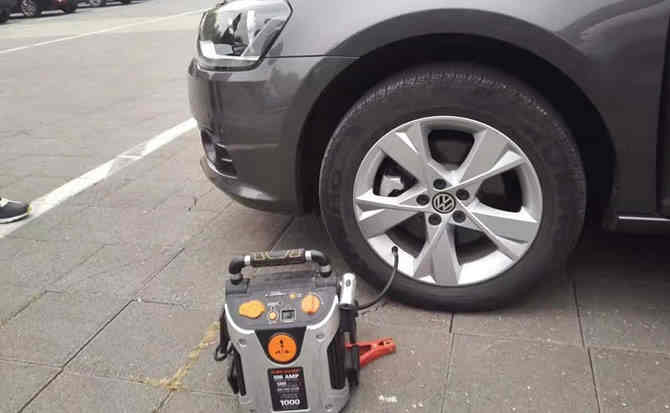 金凤区汽车搭电案例